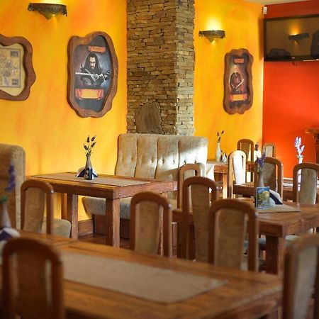 Restauracja Zajazd Kasztelan Krosno Exteriér fotografie