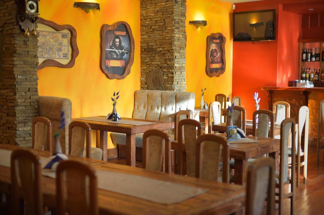 Restauracja Zajazd Kasztelan Krosno Exteriér fotografie